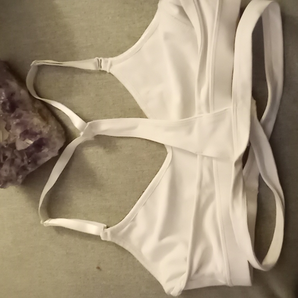 Bombshell Sportswear - Picture 2 of 3